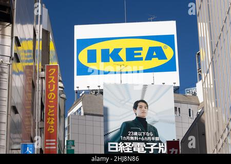 Tokio, Japan. 13th Januar 2022. Der schwedische Einrichtungsladen Ikea wurde in Shibuya, Tokio, gesehen. Kredit: SOPA Images Limited/Alamy Live Nachrichten Stockfoto