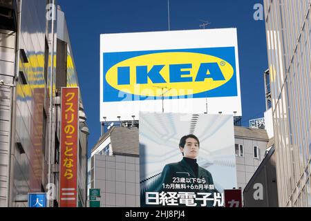 Tokio, Japan. 13th Januar 2022. Der schwedische Einrichtungsladen Ikea wurde in Shibuya, Tokio, gesehen. (Bild: © Stanislav Kogiku/SOPA Images via ZUMA Press Wire) Stockfoto