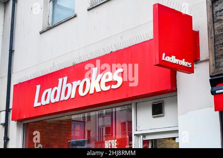 Ladbrokes The Bookmakers Shop in Brighton UK Stockfoto