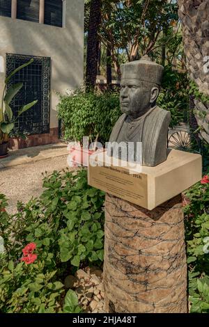 Büste Denkmal für den Priester Jose Castaño im botanischen Garten 'Huerto del Cura' in der Stadt Elche, Provinz Alicante, Spanien, Europa Stockfoto