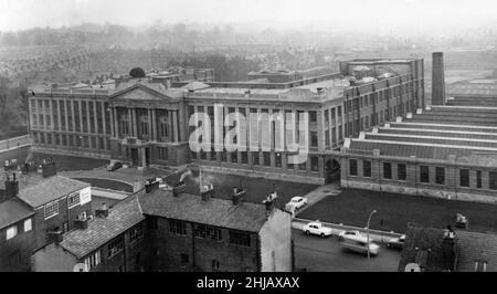 Coventry Technical College, in the Butts, Coventry, 13th. Dezember 1963. Weitere Informationen:- das Coventry Technical College wurde 1935 eröffnet. Das ikonische Gebäude im klassischen Stil kostete nur £183.000. Es wurde City College Coventry in 2002 und fusionierte mit Tile Hill College. Stockfoto