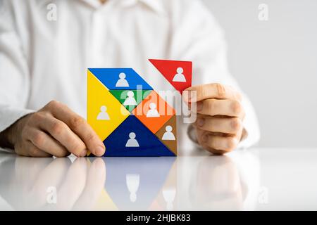 Personalmanager Rekrutierungs-Talent. Konzept „Employee Puzzle“ Stockfoto