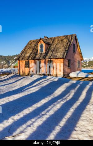 Pink House im John Moulton Homestead, Teil der historischen Siedlung Mormon Row im Grand Teton National Park, Wyoming, USA Stockfoto