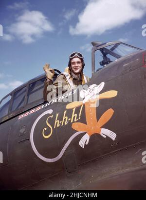 Pilot in einem Kampfflugzeug während des Zweiten Weltkriegs Stockfoto