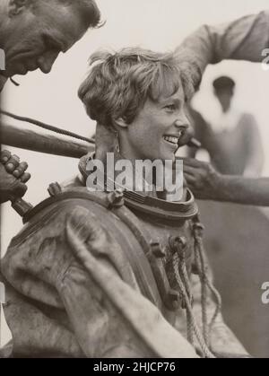 Amelia Earhart Tiefseetauchen vor Block Island, Rhode Island. 25th. Juli 1929. Stockfoto