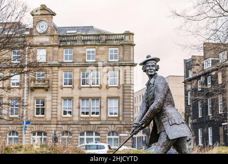 Statue des historischen Golfers John Rattray von dem schottischen Bildhauer David Annand, Leith Links, Edinburgh, Schottland, Großbritannien Stockfoto