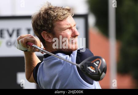 SAINT NOM LA BRETECHE, FRANKREICH, 4. OKTOBER 2013 : Golfer in Aktion bei der Sevriano Ballesteros Trophäe 2013 Stockfoto