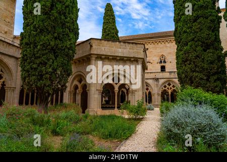 Brunnen der Gebetswaschung, Templet del lavatori, Abtei Poblet, Reial Monestir de Santa Maria de Poblet, Katalonien, Spanien. Es ist ein Zisterzienserkloster, fo Stockfoto