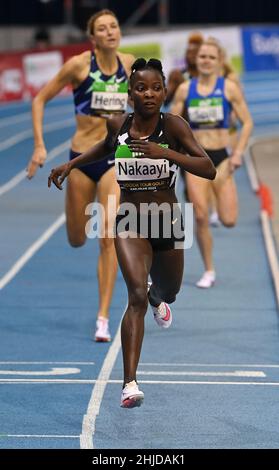 Karlsruhe, Deutschland. 28th Januar 2022. Leichtathletik, Indoor Meeting. Halimah Nakaayi aus Uganda gewinnt die 800m der Frauen. Quelle: Uli Deck/dpa/Alamy Live News Stockfoto