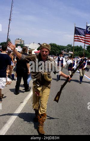 Die älteste Parade Bristol RI, Unabhängigkeitstag Happy 4. Juli david Crokett Stockfoto