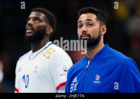 Budapest, Ungarn, 28th. Januar 2022. Melvyn Richardson aus Frankreich sieht nach der Niederlage bei der EHF-EM 2022, dem Halbfinalspiel zwischen Frankreich und Schweden, in Budapest, Ungarn, niedergeschlagen aus. 28. Januar 2022. Kredit: Nikola Krstic/Alamy Stockfoto