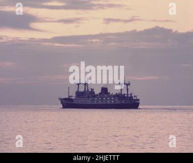 Sutorechia maru. Gescannte Kopie des Archivfotos Japan Landscape. Tōkaikisen Stockfoto