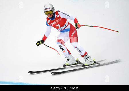 Garmisch Partenkirchen, Deutschland. 29th Januar 2022. Alpinski: WM, Abfahrt, Frauen: Corinne Suter aus der Schweiz überquert die Ziellinie. Quelle: Angelika Warmuth/dpa/Alamy Live News Stockfoto