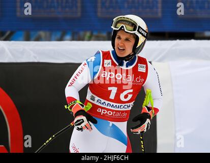 Garmisch Partenkirchen, Deutschland. 29th Januar 2022. Alpinski: WM, Abfahrt, Frauen. Joana Hählen aus der Schweiz im Ziel. Quelle: Angelika Warmuth/dpa/Alamy Live News Stockfoto