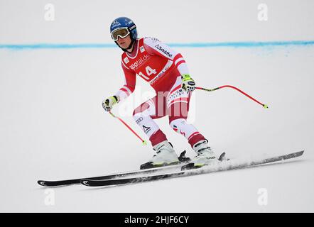 Garmisch Partenkirchen, Deutschland. 29th Januar 2022. Alpinski: WM, Abfahrt, Frauen. Christine Scheyer aus Österreich überquert die Ziellinie. Quelle: Angelika Warmuth/dpa/Alamy Live News Stockfoto