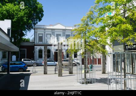 GREYTOWN, NEUSEELAND - NOVEMBER 2 2018; Straßenszene mit traditioneller Architektur der Kleinstadt Stockfoto
