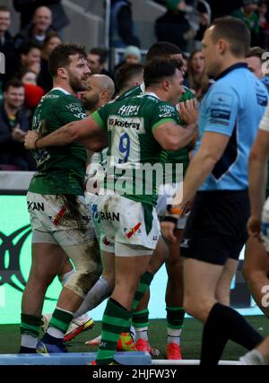 Der Londoner Ire James Stokes feiert nach dem Tor seine 2nd-er-Partie während des Spiels der Gallagher Premiership im Brentford Community Stadium, London. Bilddatum: Samstag, 29. Januar 2022. Stockfoto