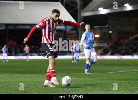 Peterborough, England, 29th. Januar 2022. Jayden Bogle von Sheffield Utd schießt während des Sky Bet Championship-Spiels an der London Road, Peterborough. Bildnachweis sollte lauten: David Klein / Sportimage Kredit: Sportimage/Alamy Live News Stockfoto