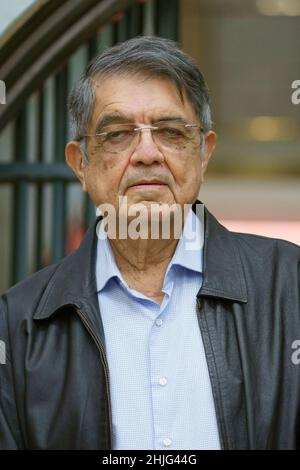 Madrid, Spanien. 28th Januar 2022. Der Schriftsteller Sergio Ramírez Mercado wurde während einer Konferenz „Mexiko in Büchern“ am Cervantes-Institut in Madrid gesehen. Kredit: SOPA Images Limited/Alamy Live Nachrichten Stockfoto