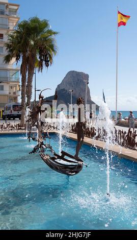 Blick auf die berühmte Felsformation in Calpe, Penon de Ifach Stockfoto