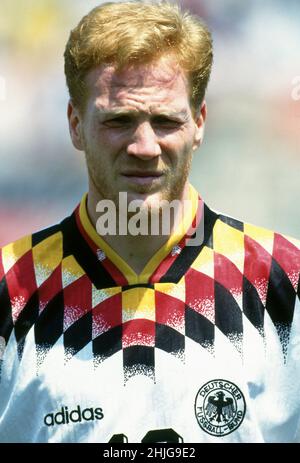 Deutschland. 29th Jan, 2022. firo: Fuvuball: Fußball: Archivfotos Lv§nderspiele, internationale Saison 1994/1995 Deutschland, Nationalmannschaft Matthias Sammer, Halbfigur, Porträts Quelle: dpa/Alamy Live News Stockfoto