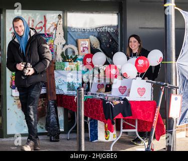 Limerick, Irland. 29. Januar 2022. Rotes Herz, ein Symbol der sozialen Nächstenliebe. Die Charity-Kampagne des Großen Orchesters der Weihnachtshilfe, 30th fina Stockfoto