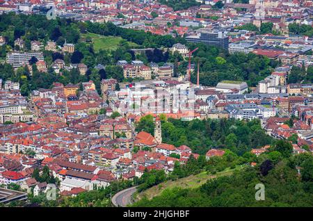 Stuttgart, Baden-Württemberg, Deutschland - 28. Mai 2017: Blick vom Fernsehturm auf die Stuttgarter Innenstadt. Stockfoto