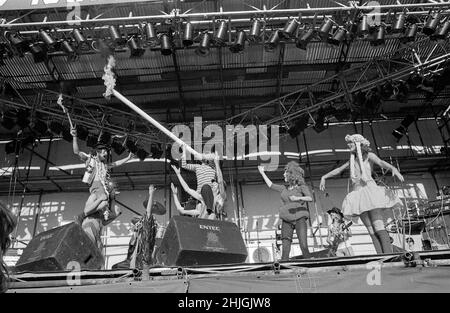 Die englische Band Hawkwind tritt beim Reading Festival 1977 in England auf. Stockfoto