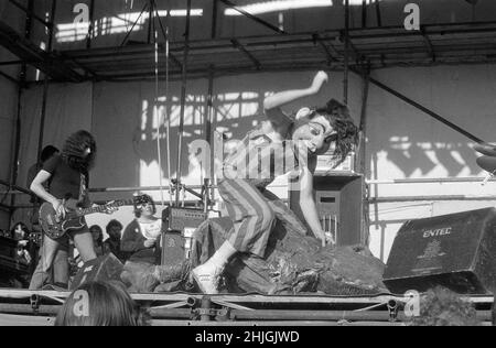 Die englische Band Hawkwind tritt beim Reading Festival 1977 in England auf. Stockfoto