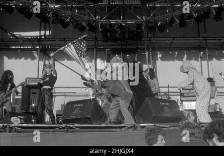 Die englische Band Hawkwind tritt beim Reading Festival 1977 in England auf. Stockfoto