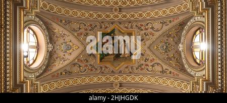 Detail der verzierten Ceiiling in der St. Dominics Kirche in Valletta, Malta Stockfoto