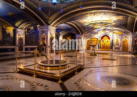 19. Dezember 2021. Region Moskau, Russland: Hauptkathedrale der russischen Streitkräfte, Innenraum der Hauptkirche der Auferstehung Christi. Stockfoto