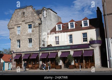 Blick auf die High Street in Portobello, Edinburgh in Großbritannien Stockfoto