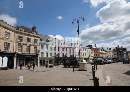 Cirencester, Gloucestershire, Großbritannien 05 15 2020 Verkaufsstellen im Stadtzentrum von Cirencester in Gloucestershire, Großbritannien Stockfoto