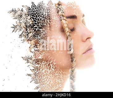 Ein Porträt einer Frau kombiniert mit einem Gemälde von Blättern. Paintographie. Stockfoto