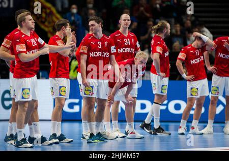 Budapest, Ungarn, 30th. Januar 2022. Die Spieler Dänemarks feiern den Sieg beim EHF EURO 2022, 3rd Place Match der Männer zwischen Frankreich und Dänemark in Budapest, Ungarn. 30. Januar 2022. Kredit: Nikola Krstic/Alamy Stockfoto