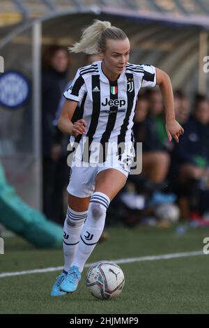 Lecco, Italien, 30th. Januar 2022. Matilde Lundorf von Juventus beim Coppa Italia Femminile-Spiel im Stadio Mario Rigamonti, Lecco. Bildnachweis sollte lauten: Jonathan Moscrop / Sportimage Stockfoto