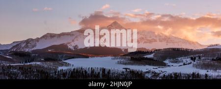 Sonnenuntergang am Wilson Peak in der San Miguel Range in der Nähe von Telluride, Colorado Stockfoto