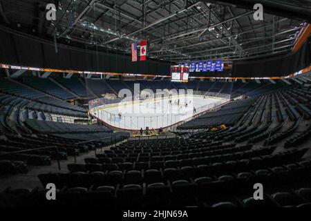 Hamilton, Kanada. 30th Januar 2022. Jan 30 2022 Hamilton Ontario Kanada, die Bulldogs und die Frontinacs spielen das letzte leere Stadionspiel in der OHL, da die Beschränkungen von Ontario morgen wieder auf 50 % Kapazität zurückgehen. Kredit: Luke Durda/Alamy Live Nachrichten Stockfoto