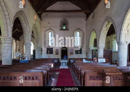 Das Innere der St. George's Church, von denen Teile aus dem 12th. Jahrhundert stammen. Church of England Pfarrkirche im Dorf Arreton, Isle of Wight. Stockfoto