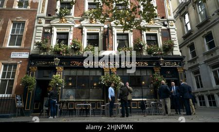 London, Großbritannien - September, 2019: Sherlock Holmes Haus in London. Aktion. Das traditionelle Äußere des öffentlichen Hauses Sherlock Holmes auf Northumberland Stockfoto