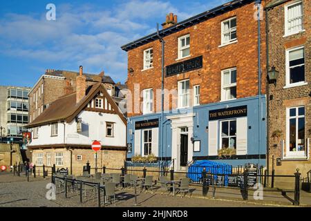 Großbritannien, North Yorkshire, York, The Kings Arms und Lil's on the Waterfront (ehemals Ship Inn) Stockfoto