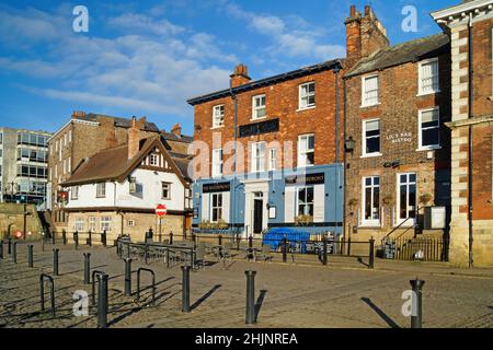 Großbritannien, North Yorkshire, York, The Kings Arms und Lil's on the Waterfront (ehemals Ship Inn) Stockfoto