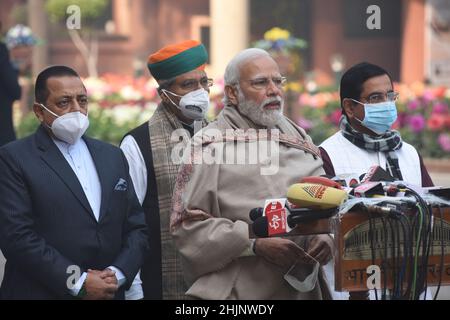 Neu-Delhi, Indien. 31st Januar 2022. Premierminister Narendra Modi spricht am Eröffnungstag der Haushaltssitzung des Parlaments zu den Medien. (Bild: © Sondeep Shankar/Pacific Press via ZUMA Press Wire) Stockfoto