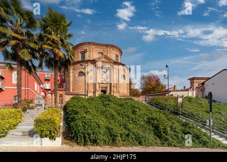 BH; Cuneo; Piemont; Italien - 28. Oktober; 2021: Kirche Santa Maria degli Angeli, Kirche des Kapuzinerklosters, die Kapuzinerkirche Stockfoto