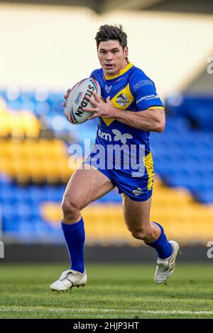Wimbledon, Großbritannien. 19th Januar 2022. Dean PARATA (9) von London Broncos während des Wettkampfs der Betfred Championship zwischen London Broncos und Widnes Vikings am 30. Januar 2022 im Cherry Red Records Stadium, Plough Lane, Wimbledon, England. Foto von David Horn. Quelle: Prime Media Images/Alamy Live News Stockfoto