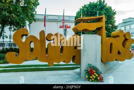 Denkmal der Solidarität, der ersten unabhängigen Gewerkschaft im ehemaligen kommunistischen Block. Stockfoto