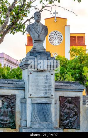 Kathedrale San Eugenio de la Palma. Außenfassade des Kirchengebäudes, Ciego de Avial, Kuba Stockfoto