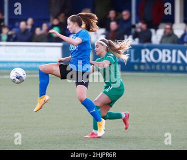 BILLERICAY, ENGLAND - JANUAR 30:Ruby Sealey (Drewe) von den Frauen der Stadt Billericay während der vierten Runde des FA Women's FA Cup zwischen Billericay Tow Stockfoto