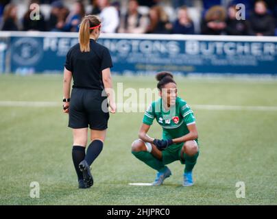 BILLERICAY, ENGLAND - JANUAR 30: Coventry United LFC Elisha N'dOW während der FA Women's FA Cup Fourth Round zwischen Billericay Town Women und Stockfoto